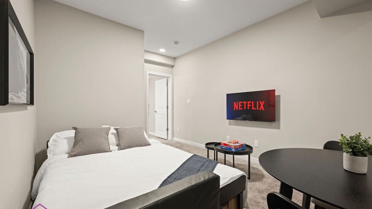 Photo of Bedroom in West Edmonton