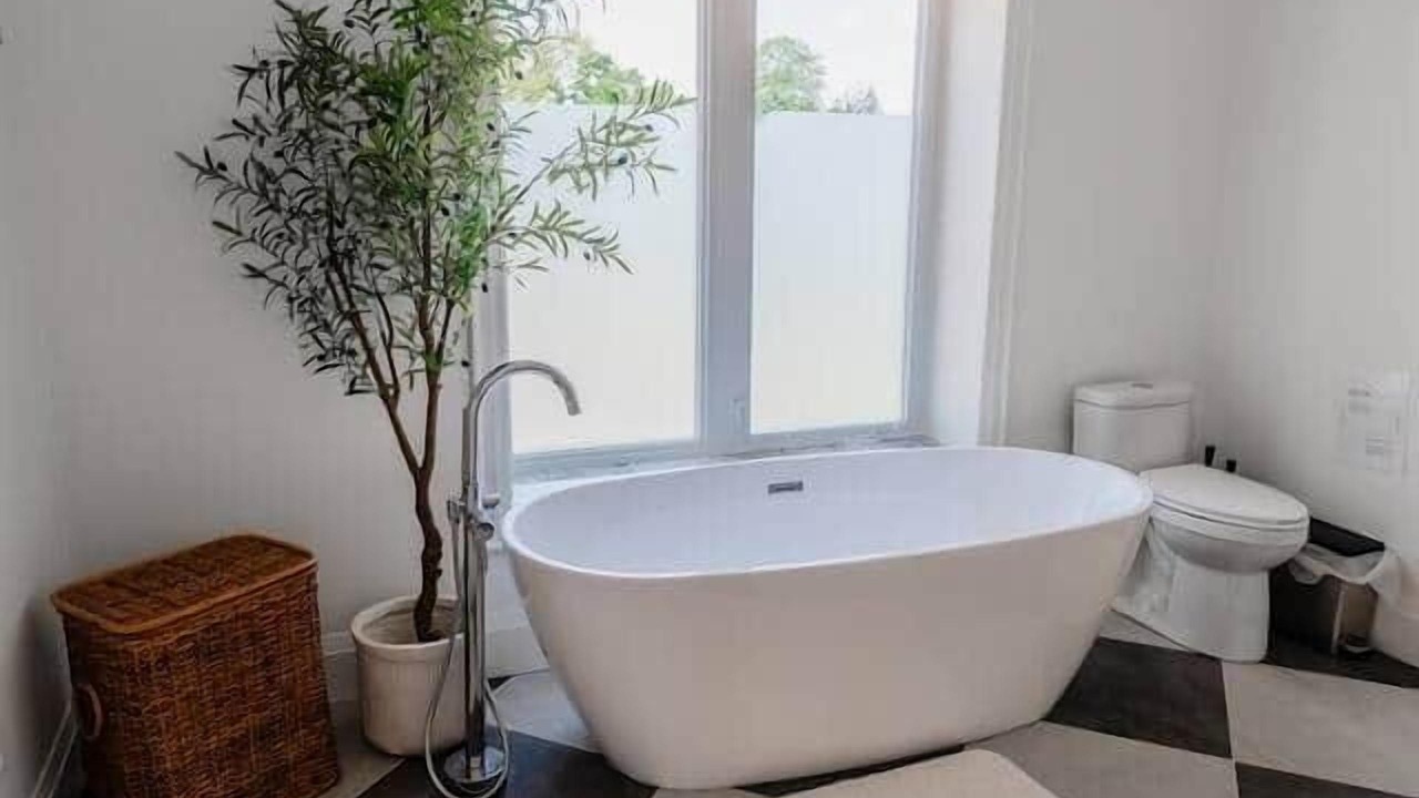 Photo of Bathroom in Whitestone