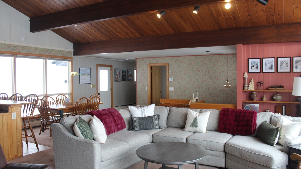 Photo of Livingroom in Ellicottville
