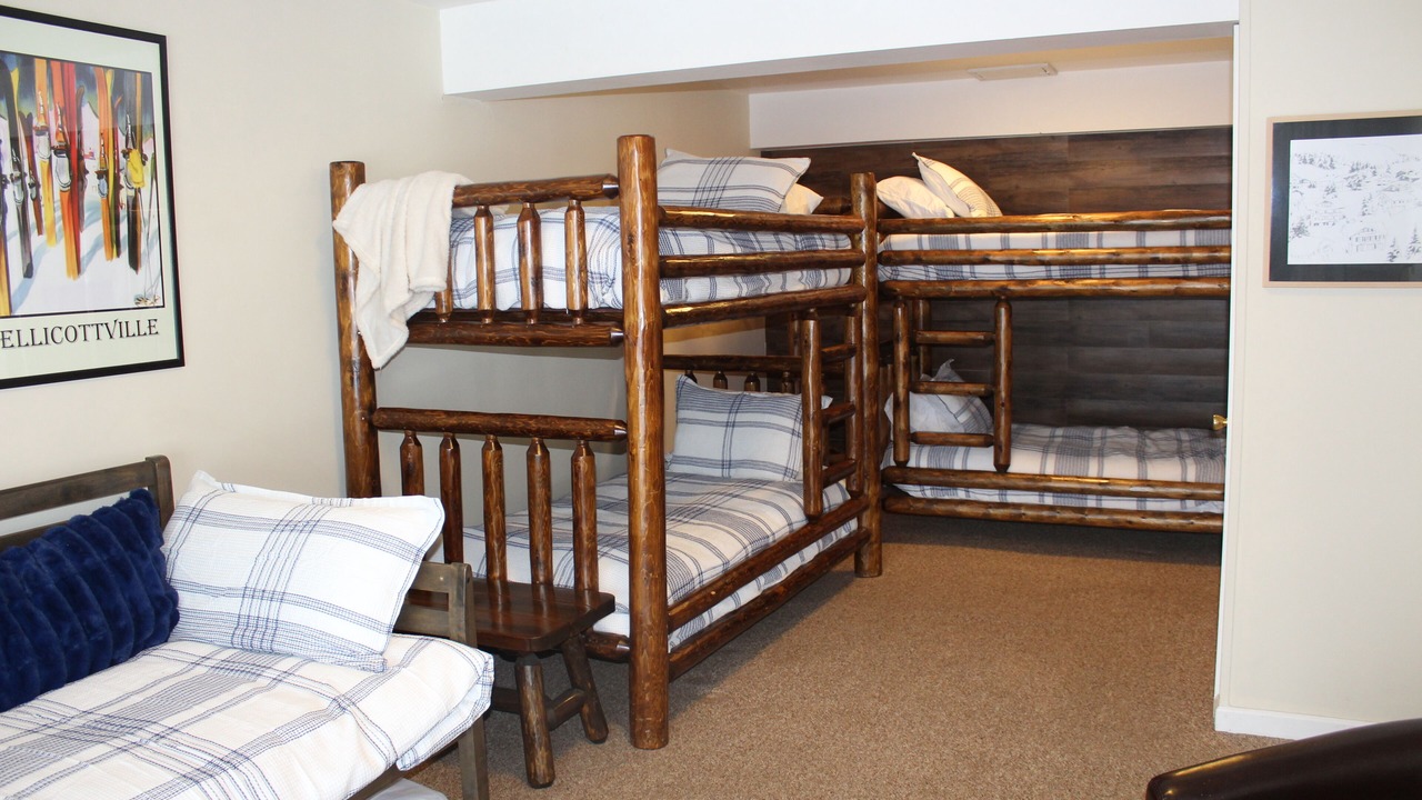 Photo of Bedroom in Ellicottville