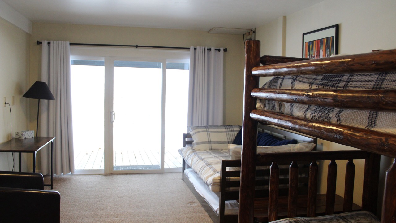 Photo of Livingroom in Ellicottville