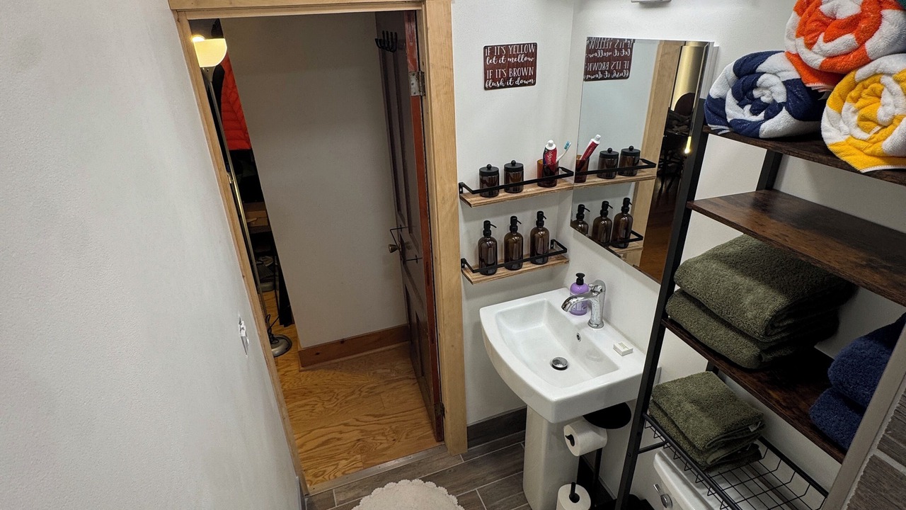 Photo of Bathroom in King Ferry