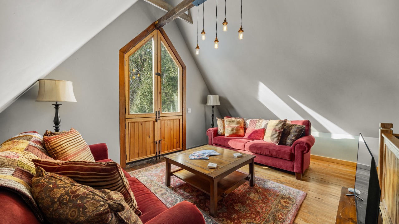 Photo of Livingroom in Canandaigua