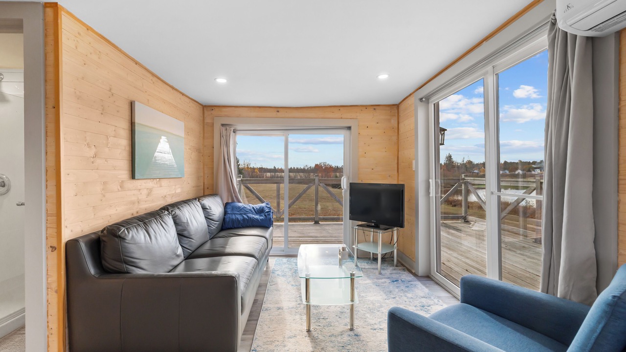 Photo of Livingroom in Oyster Bed