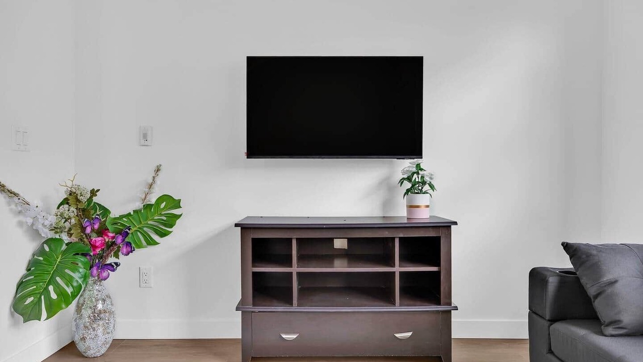 Photo of Livingroom in Crescent Heights
