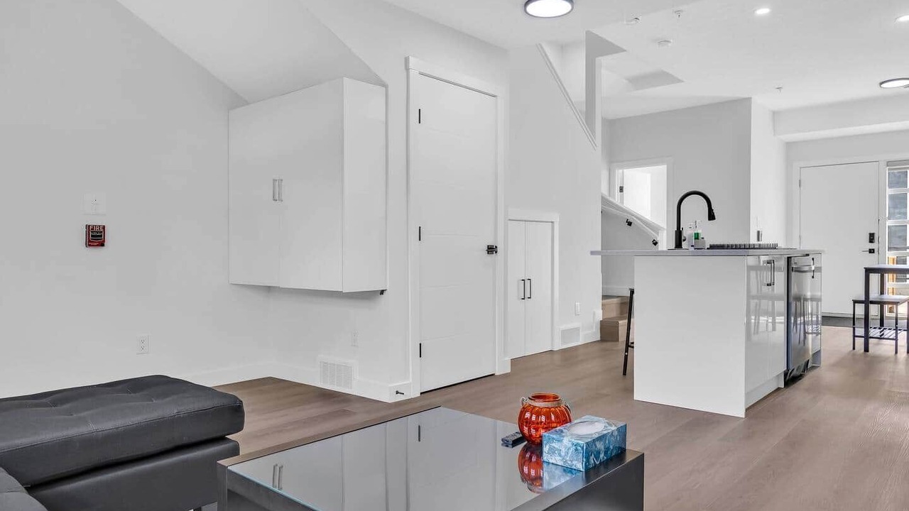 Photo of Livingroom in Crescent Heights