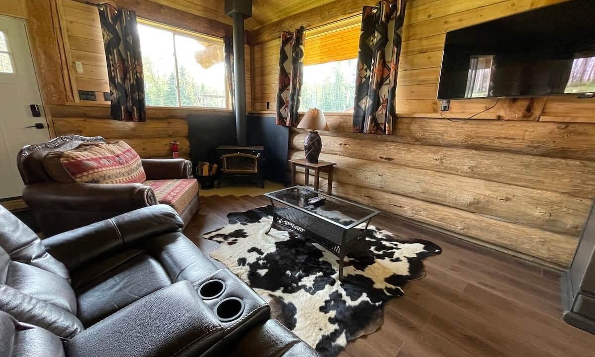 Photo of Livingroom in Division No. 11