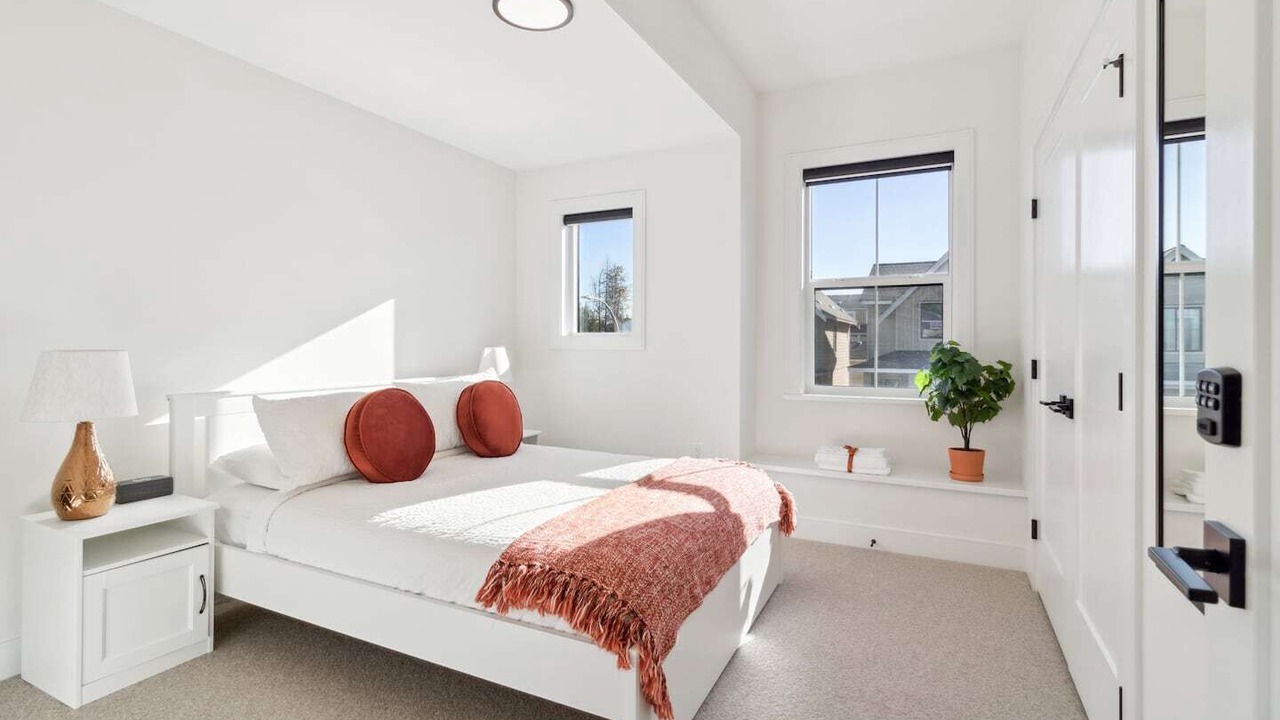 Photo of Bedroom in Willoughby