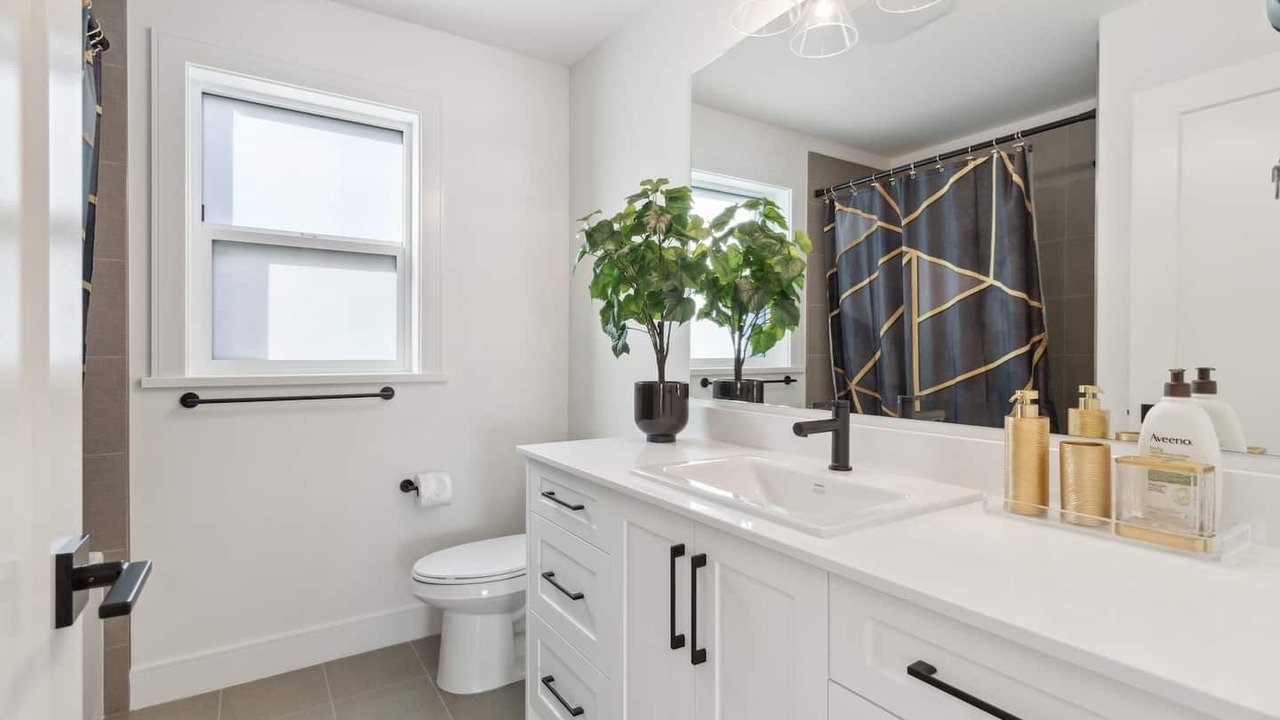 Photo of Bathroom in Willoughby