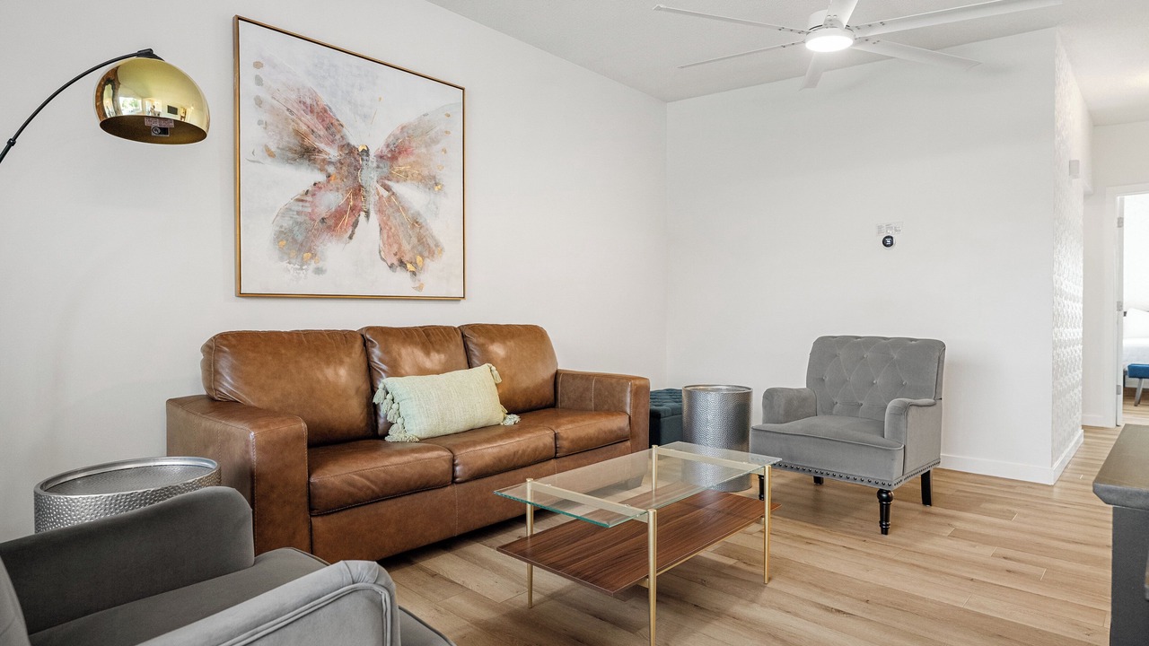 Photo of Livingroom in Canyon Meadows