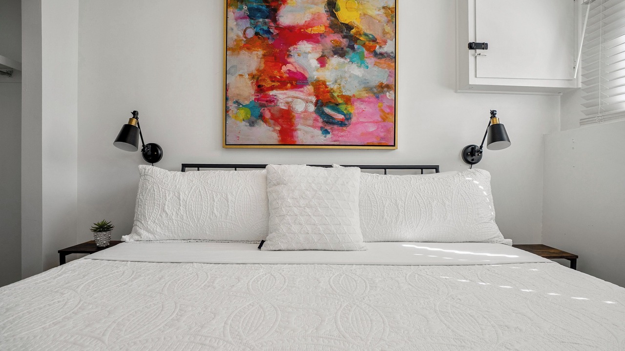 Photo of Bedroom in Canyon Meadows