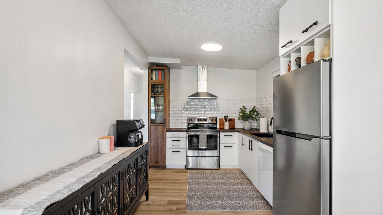 Photo of Kitchen in Canyon Meadows