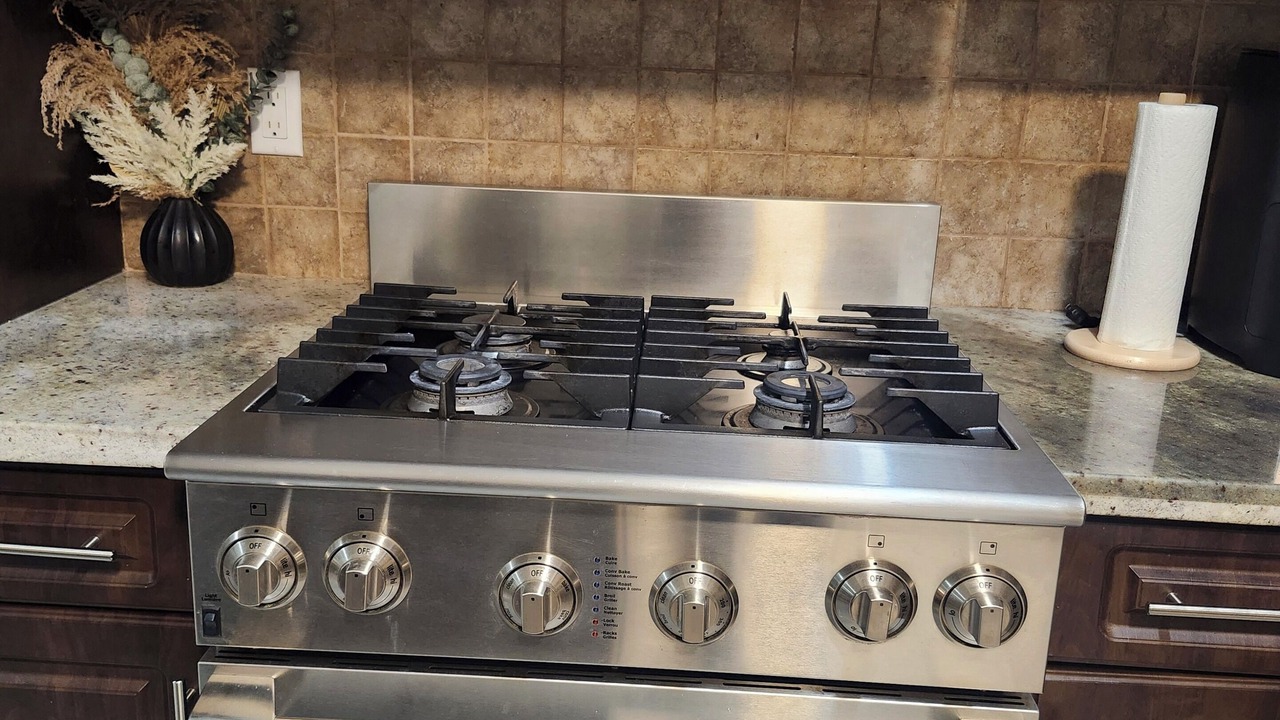 Photo of Kitchen in Lower Sumas Mountain
