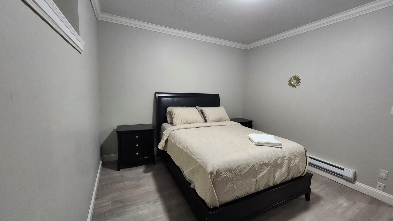 Photo of Bedroom in Lower Sumas Mountain