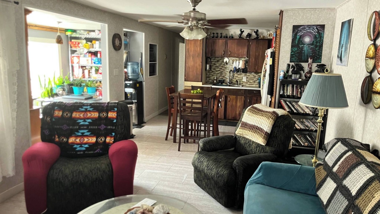 Photo of Livingroom in Markerville