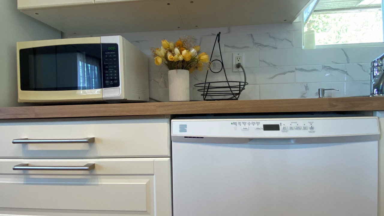 Photo of Kitchen in Central Lonsdale