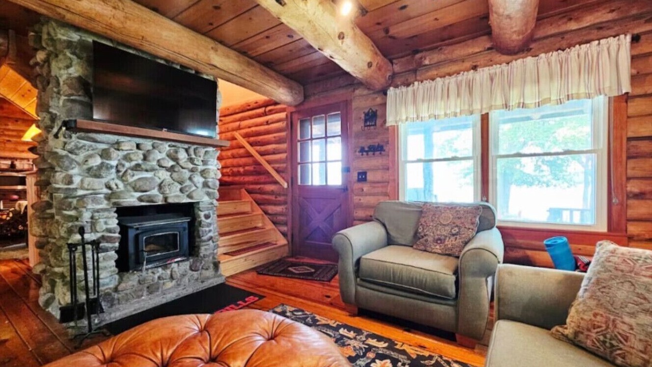 Photo of Livingroom in Honeoye