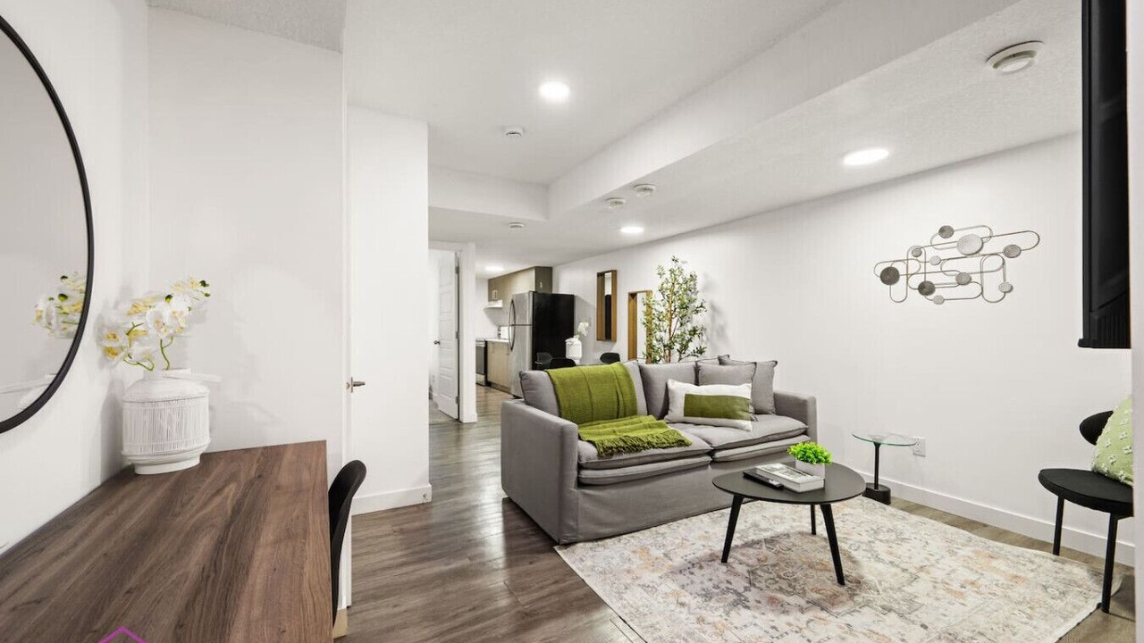Photo of Livingroom in North Central Edmonton
