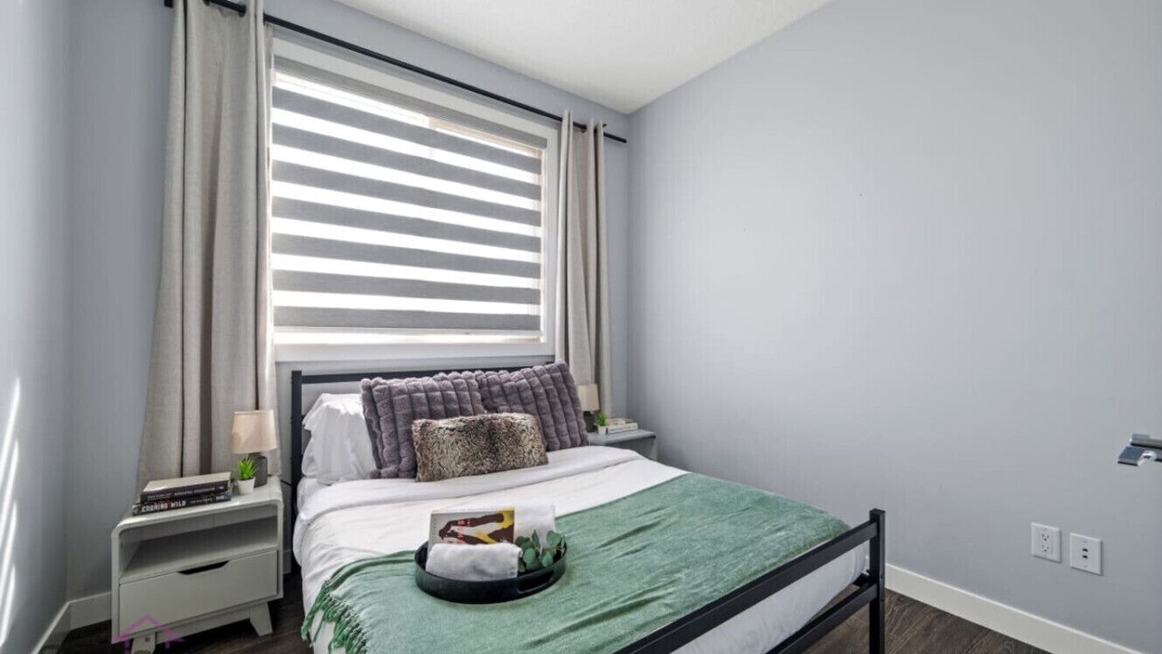 Photo of Bedroom in North Central Edmonton