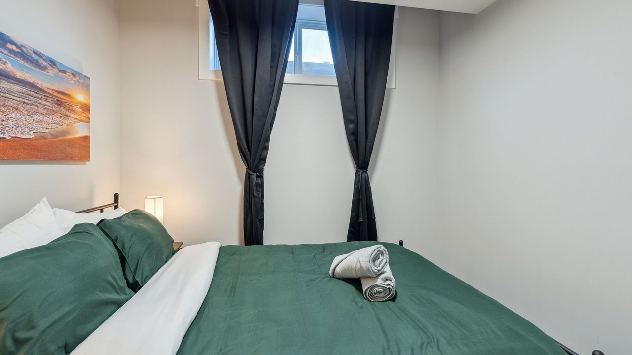 Photo of Bedroom in Evanston