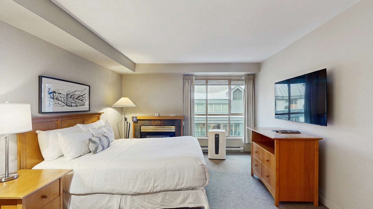Photo of Bedroom in Whistler Village