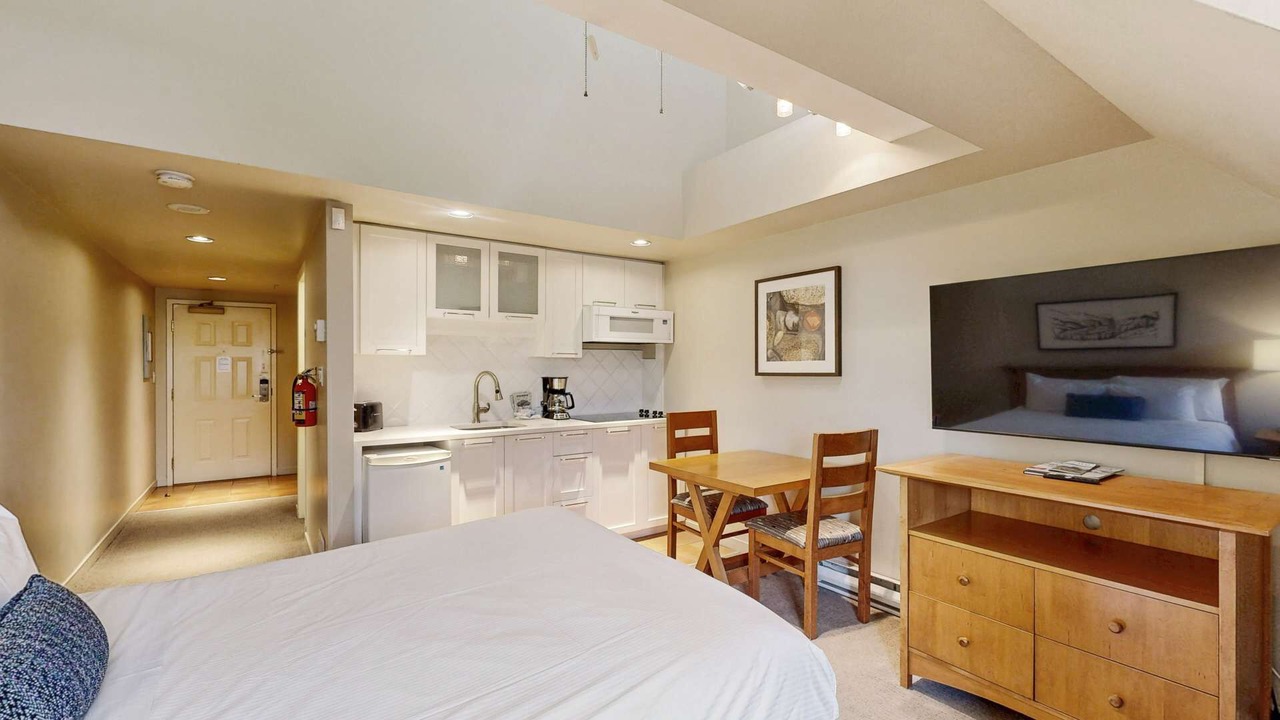 Photo of Bedroom in Whistler Village