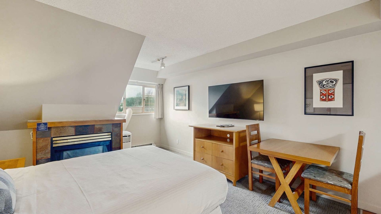 Photo of Bedroom in Whistler Village