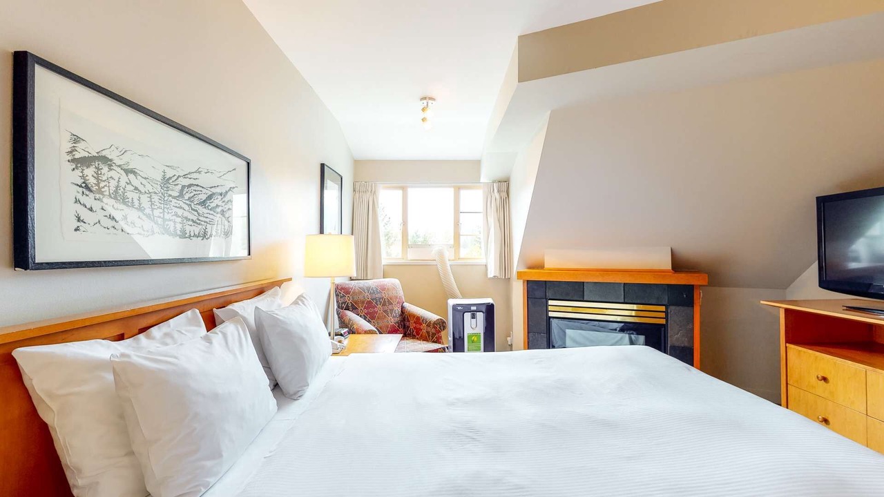 Photo of Bedroom in Whistler Village