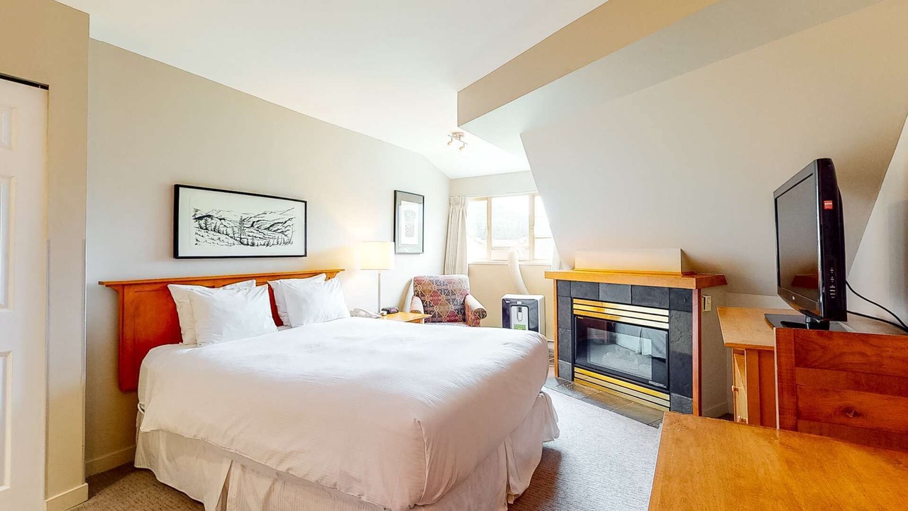 Photo of Bedroom in Whistler Village