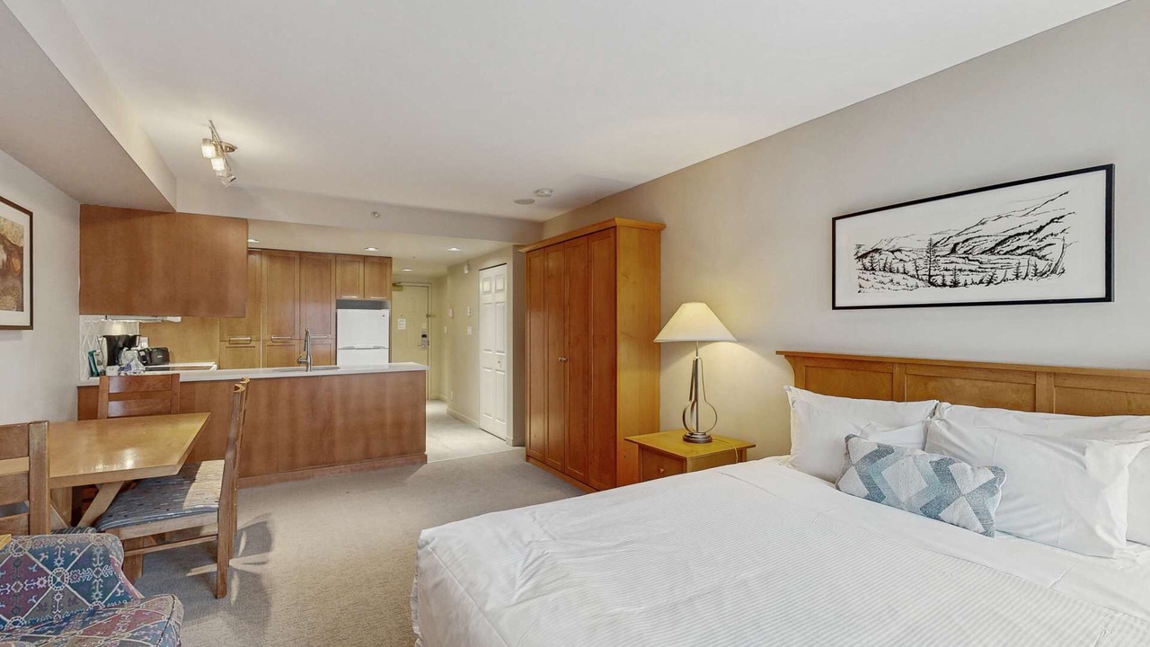 Photo of Bedroom in Whistler Village