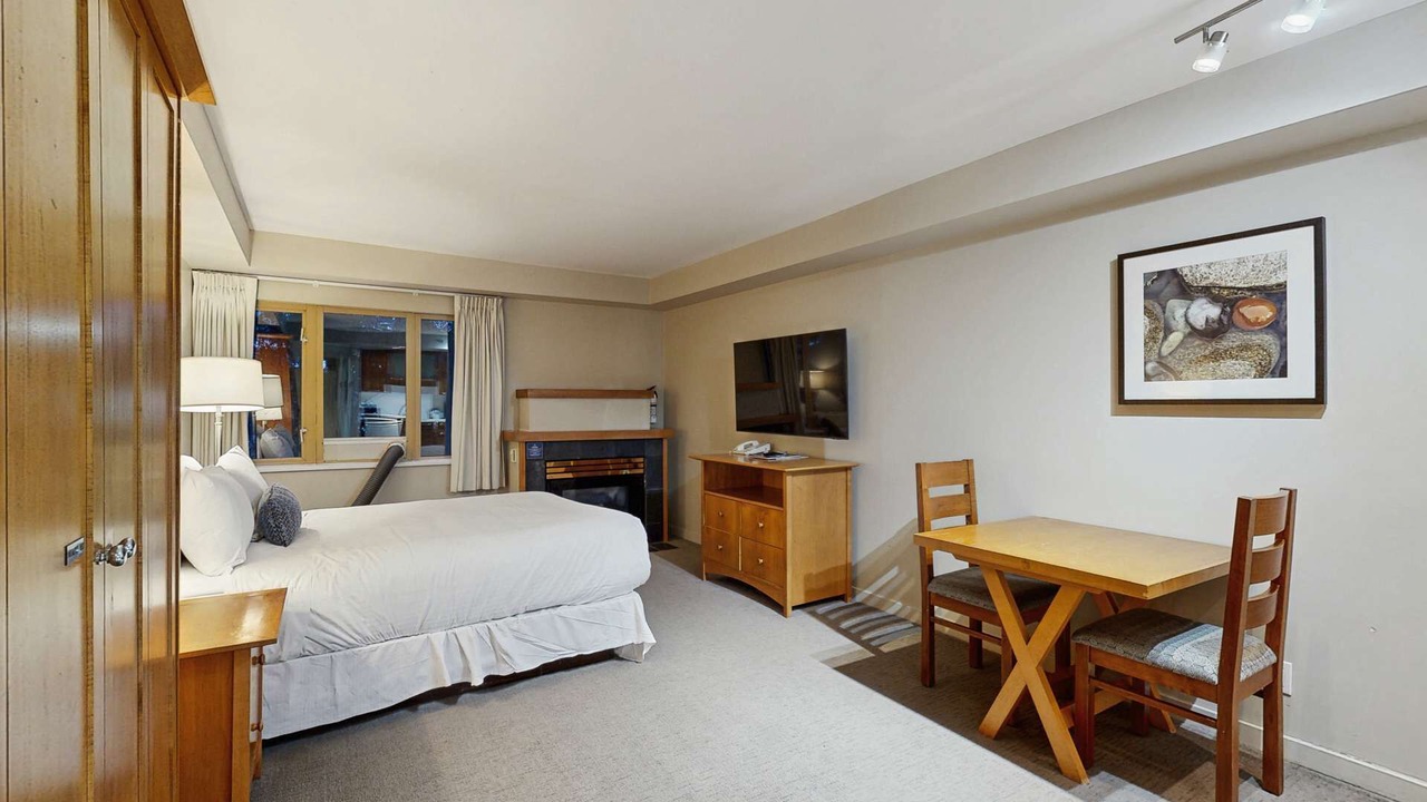 Photo of Bedroom in Whistler Village