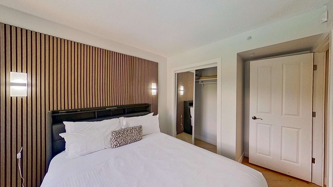 Photo of Bedroom in Village North