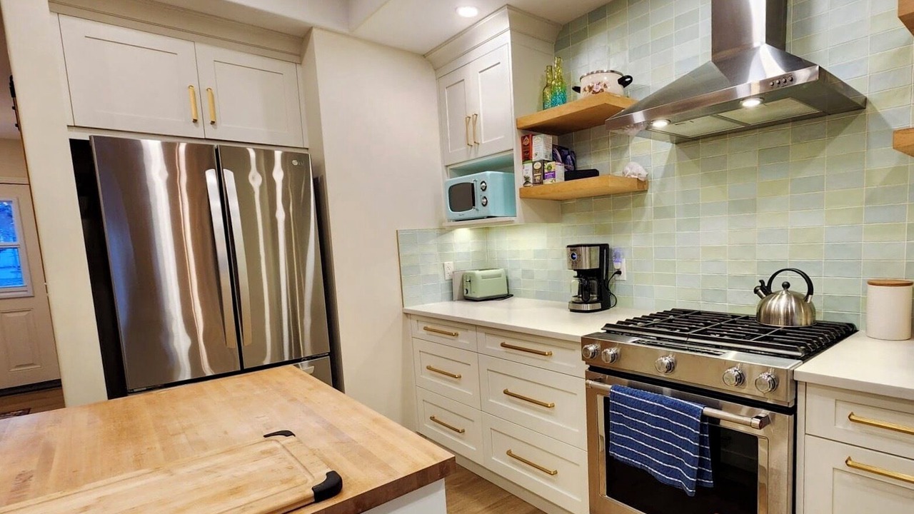 Photo of Kitchen in Southeast Calgary