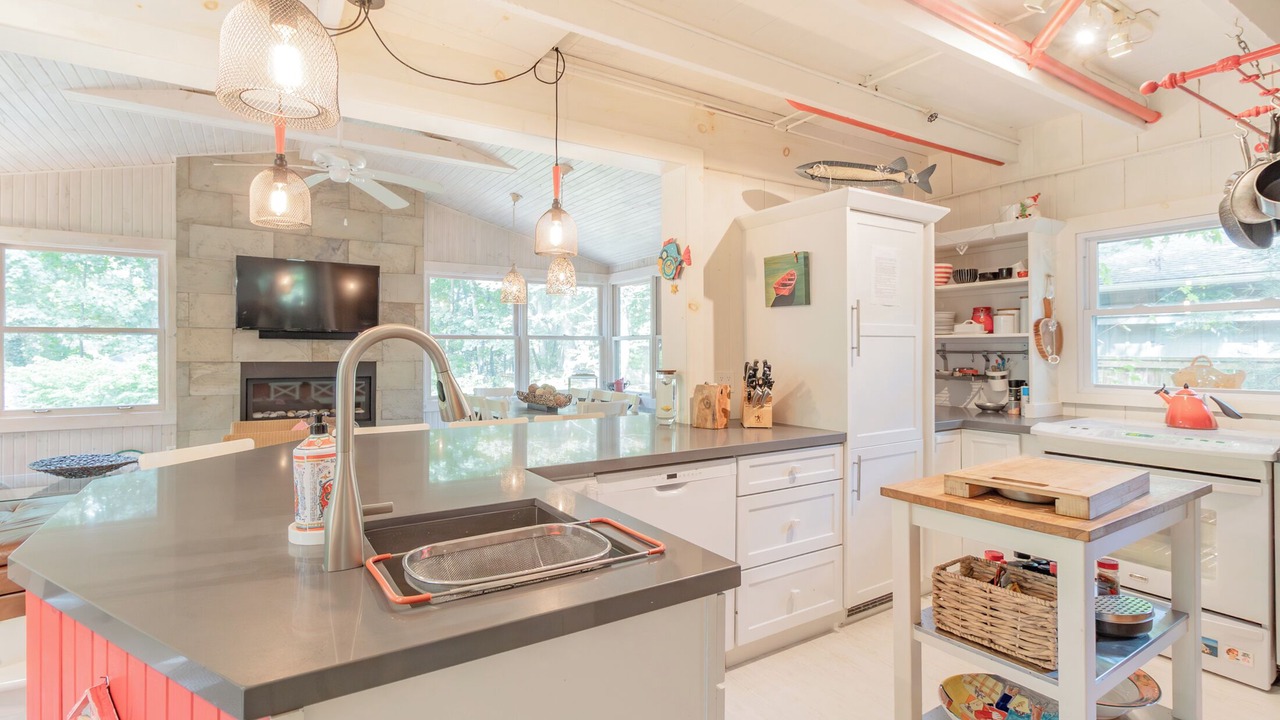 Photo of Kitchen in Grand Bend