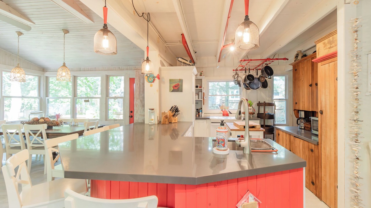 Photo of Kitchen in Grand Bend