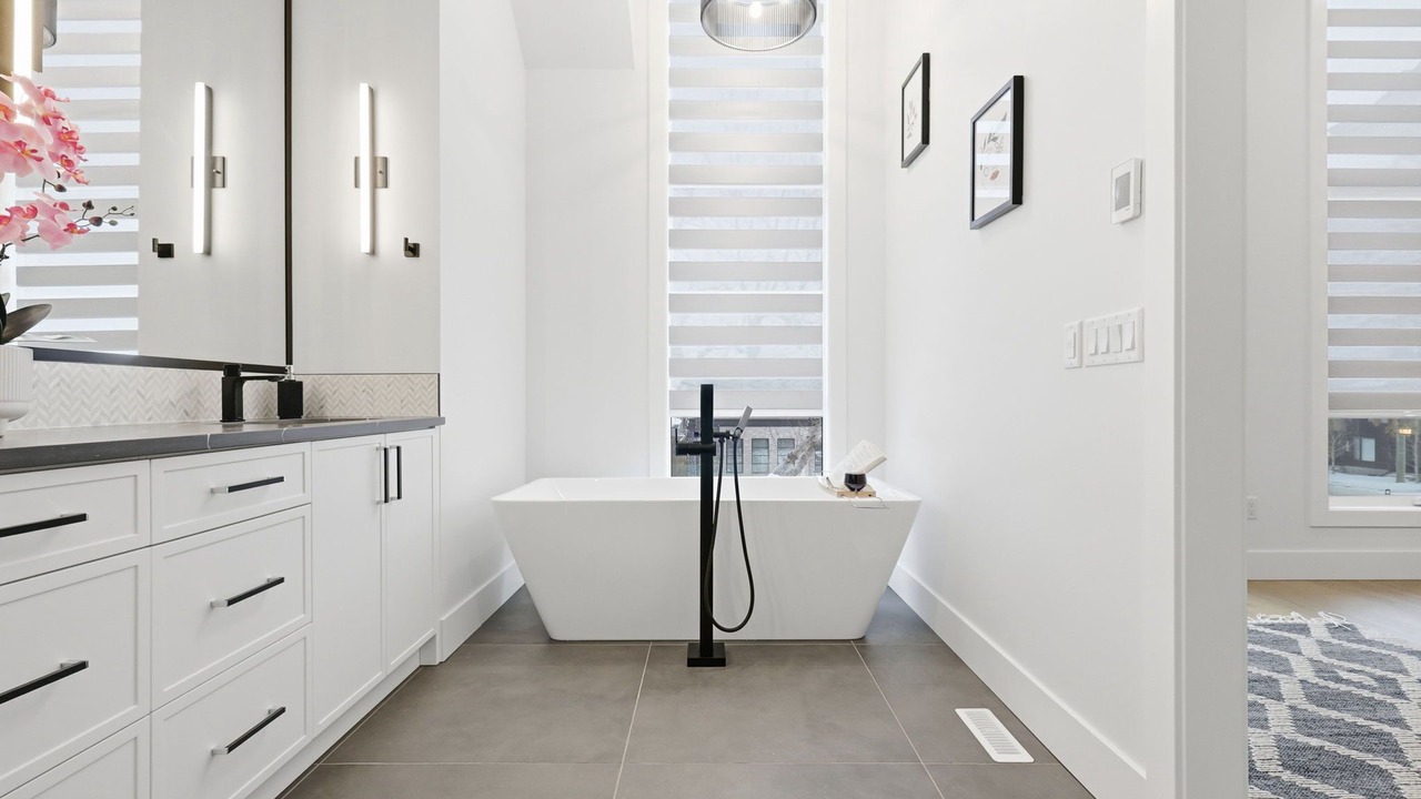 Photo of Bathroom in Garrison Woods