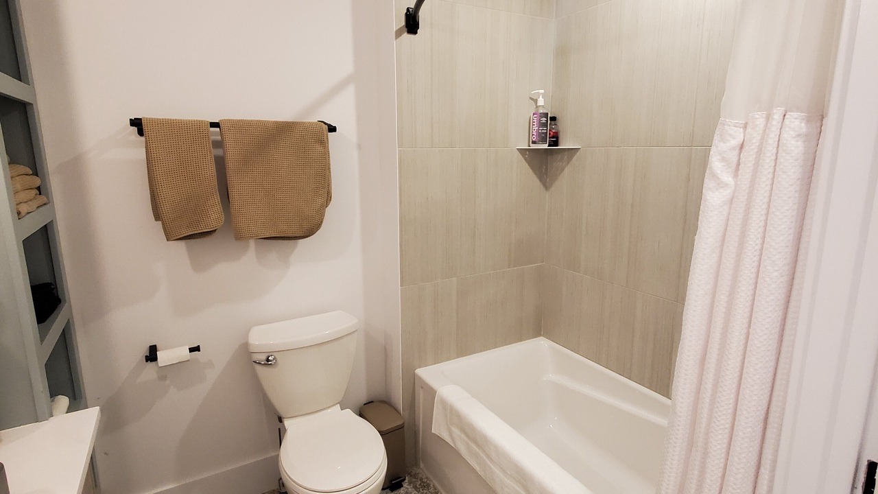 Photo of Bathroom in Newport Landing