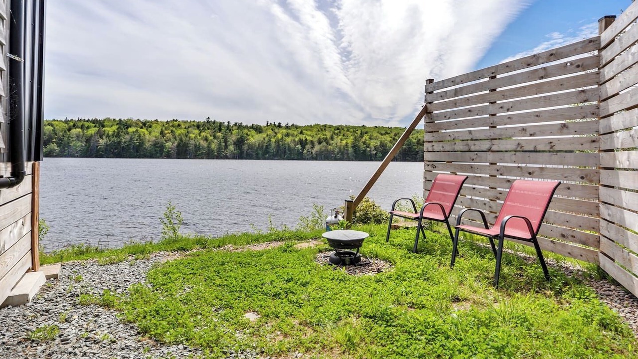 Photo of Patio Balcony in Lunenburg County