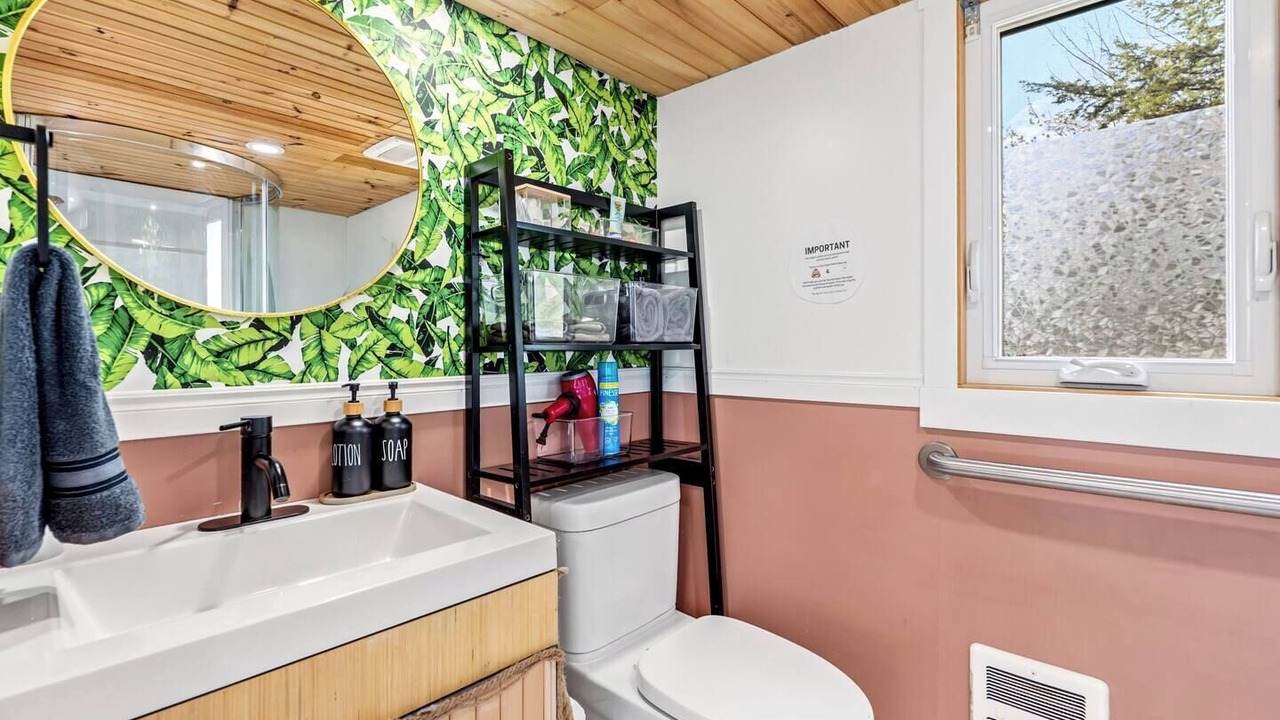 Photo of Bathroom in Lunenburg County