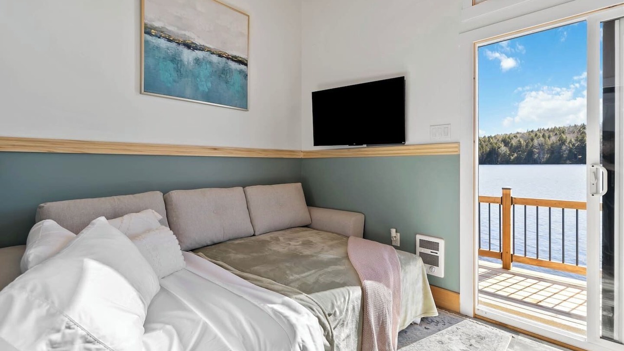 Photo of Bedroom in Lunenburg County