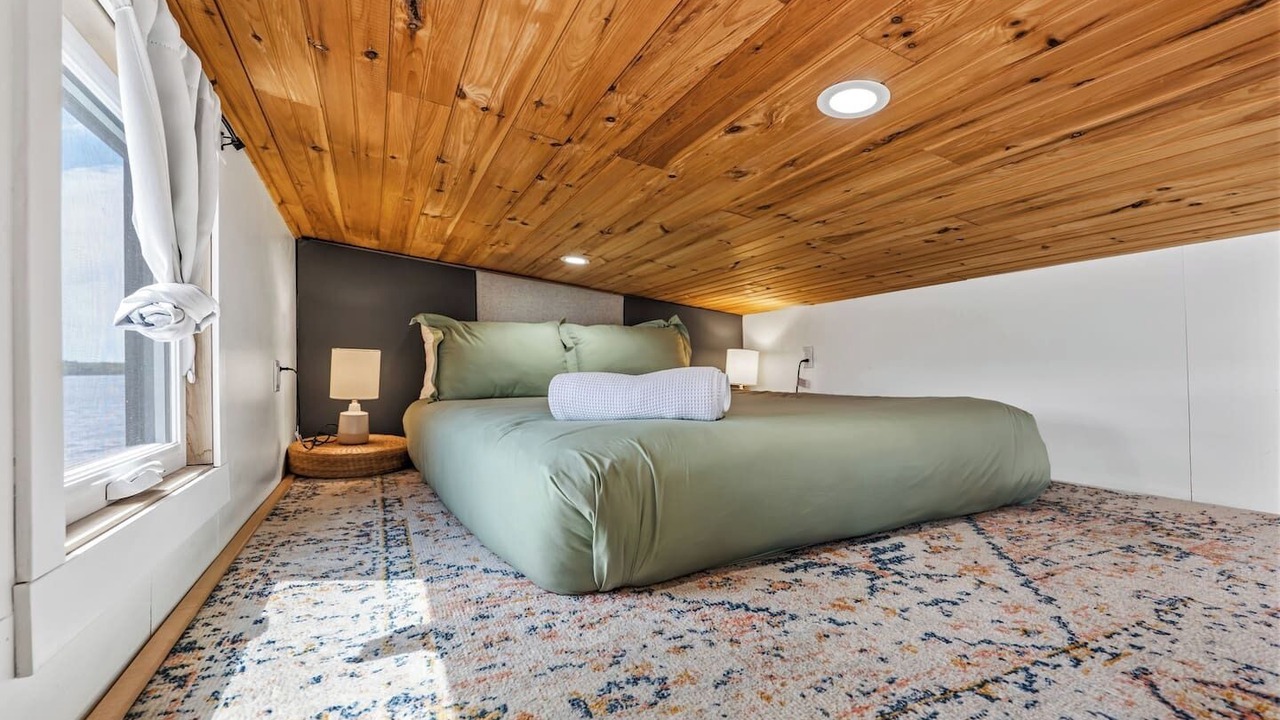 Photo of Bedroom in Lunenburg County