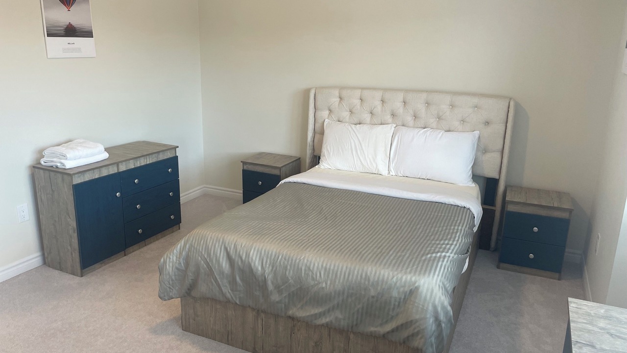 Photo of Bedroom in Thorold
