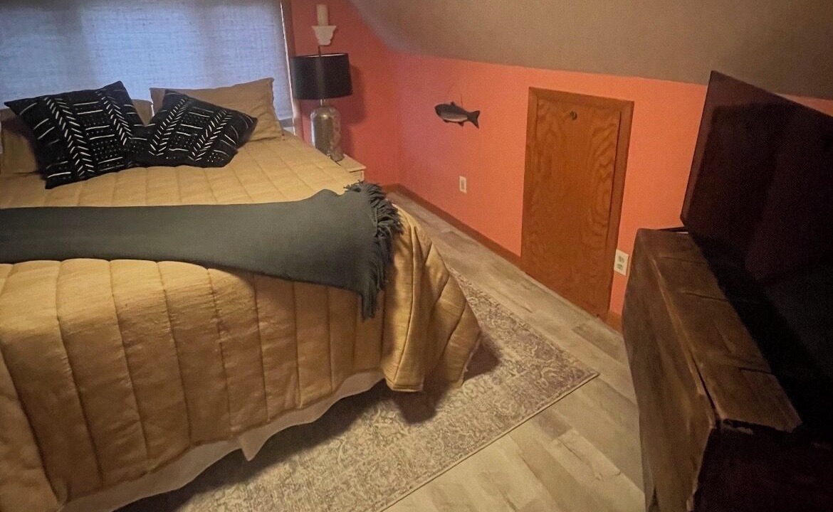 Photo of Bedroom in Conneaut