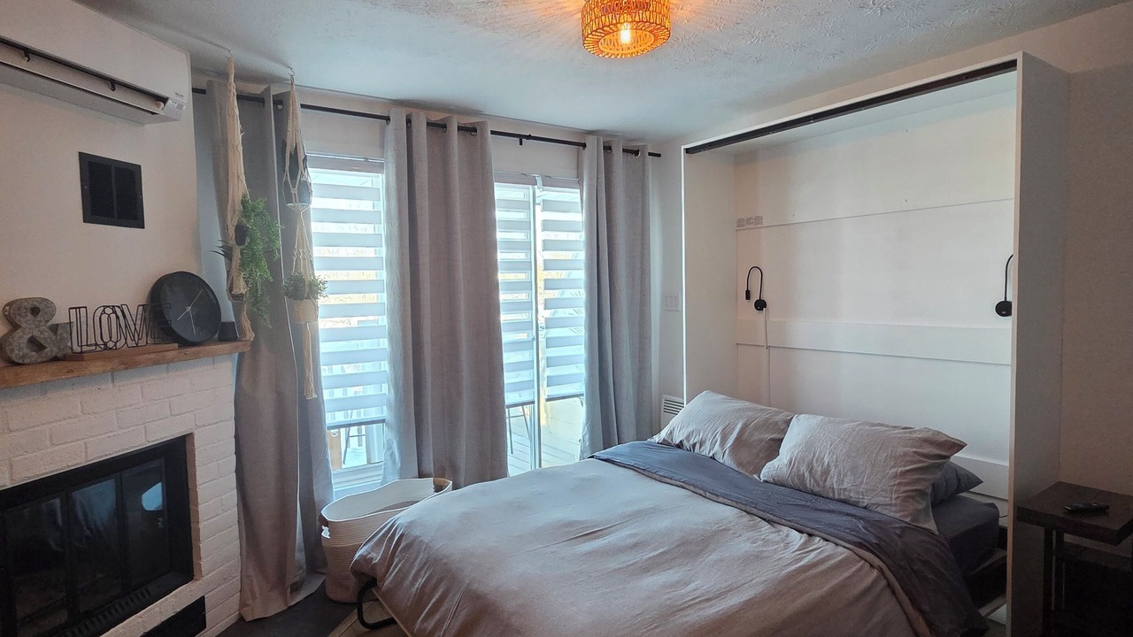 Photo of Bedroom in Magog