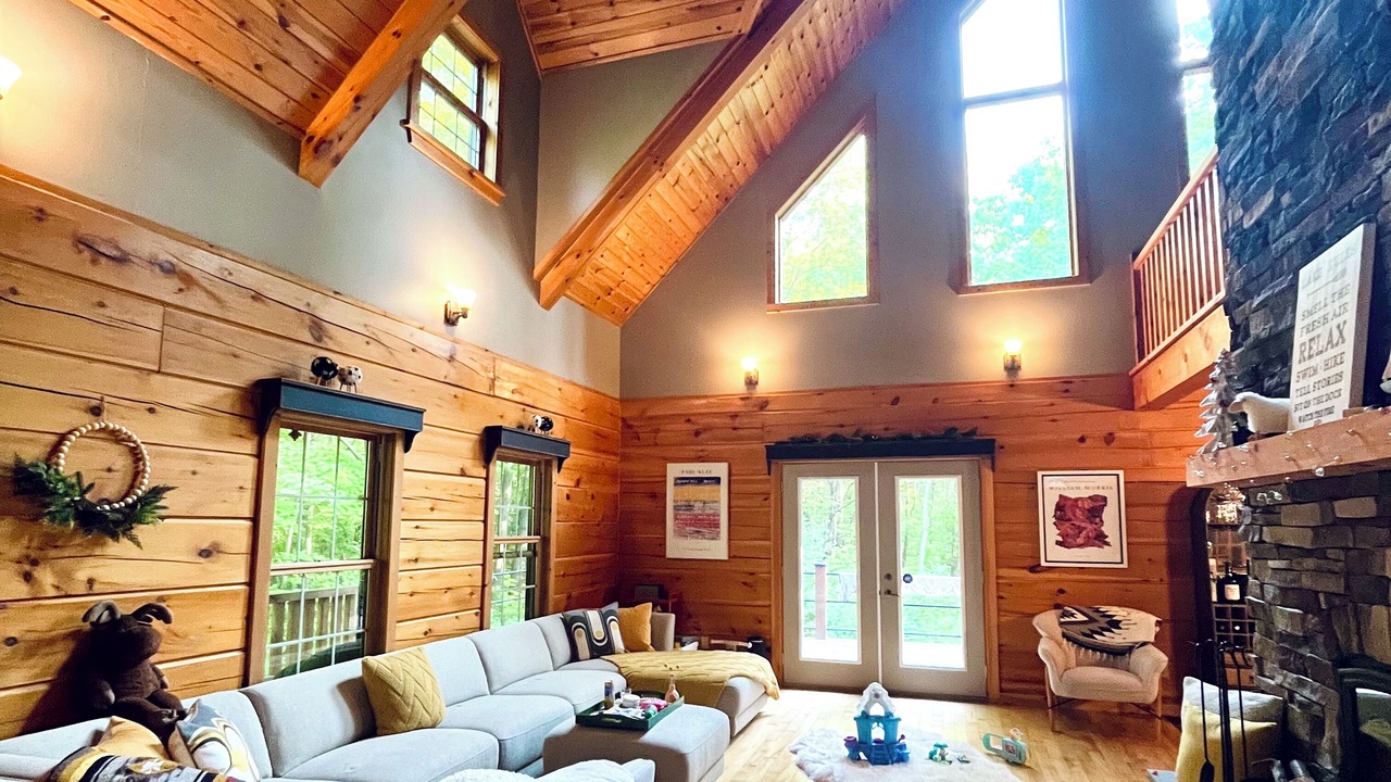 Photo of Livingroom in Rideau Lakes