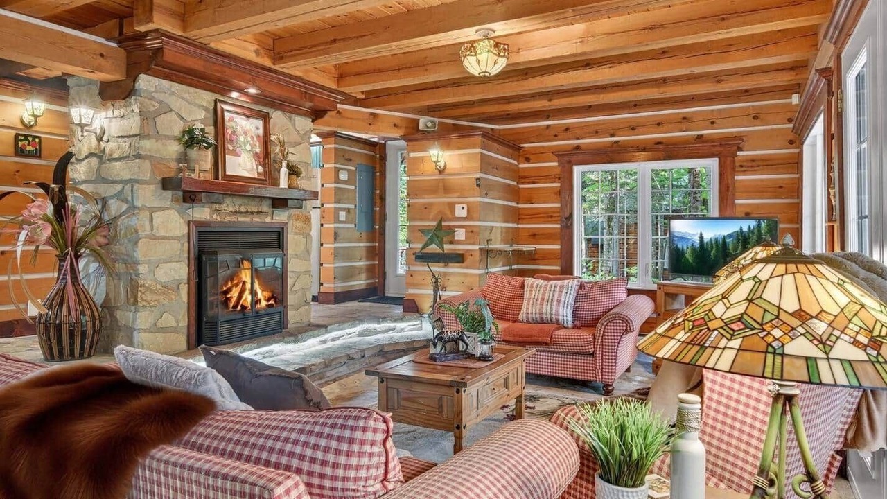 Photo of Livingroom in Saint-Alexis-des-Monts