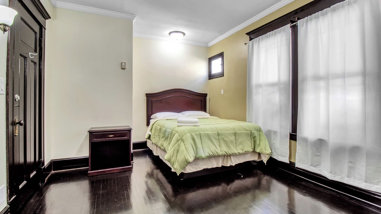 Photo of Bedroom in North Buffalo