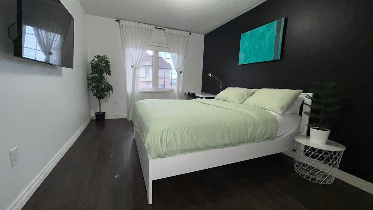 Photo of Bedroom in Ajax