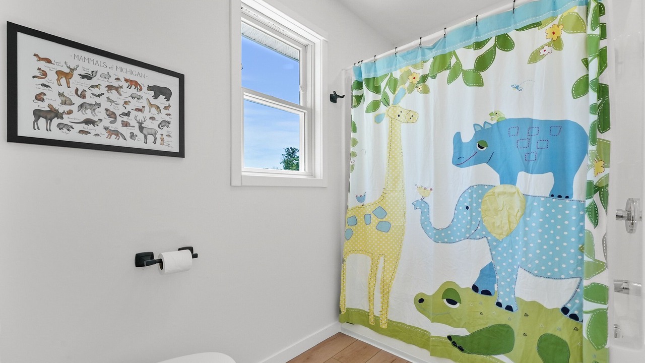 Photo of Bathroom in Maple City
