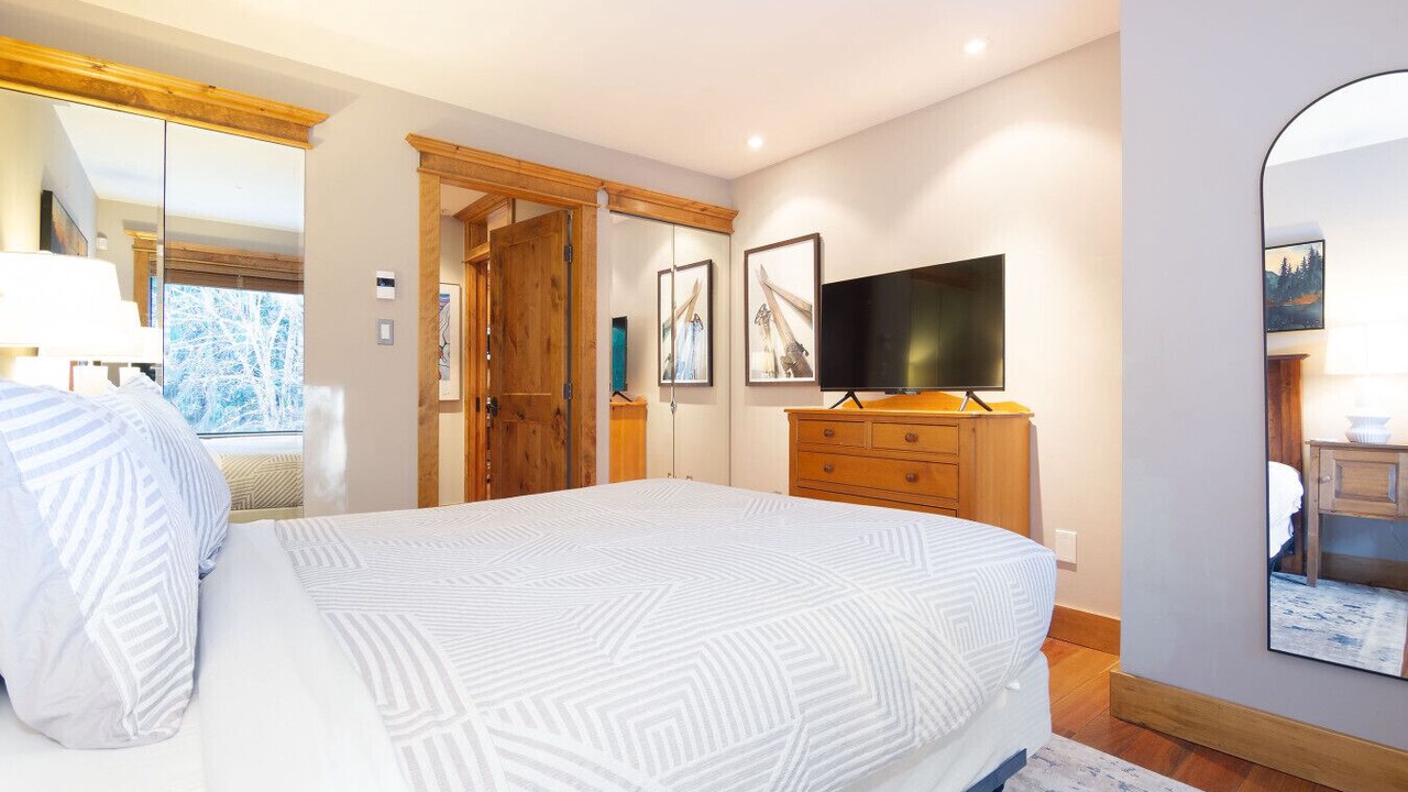 Photo of Bedroom in Blackcomb